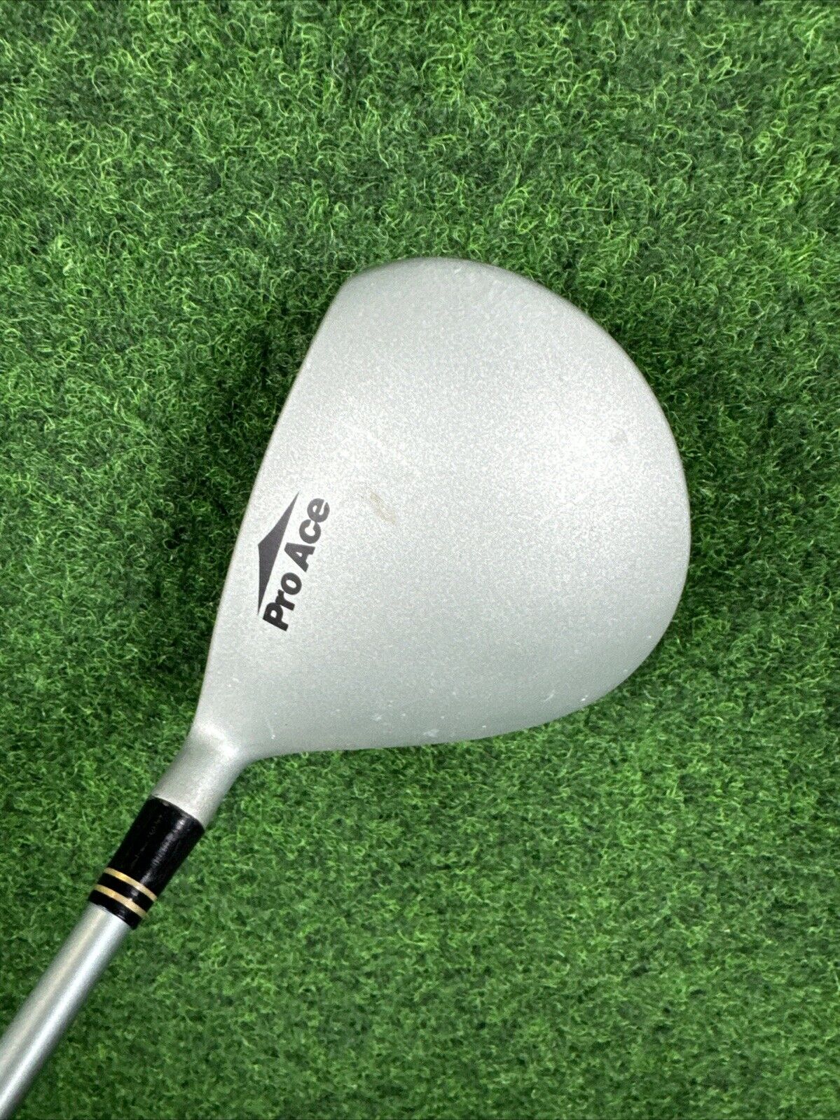 PRO ACE Deep Gravity Driver - Herren (Graphit, 44 Zoll, Rechtshändig, Regular)